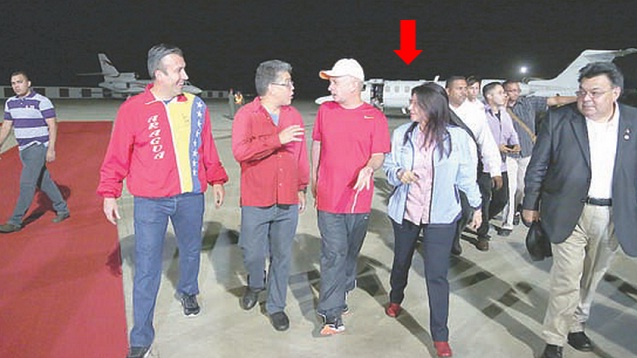 Hugo Carvajal llegó a Venezuela procedente de Aruba en el avión de Pdvsa YV-2738 / Foto El Siglo