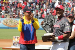 Homenaje, retiro de Robert Pérez, estadio Antonío Herrera Gutierrez de Barquisimeto - 14-12-14  (3)