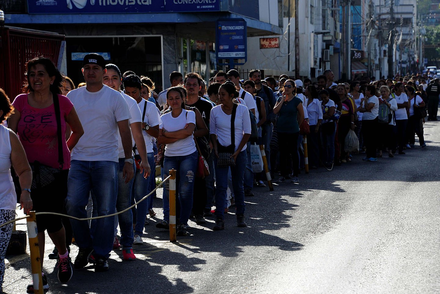 NOTICIA DE VENEZUELA  - Página 48 Venezolanos-frontera-hambre-13