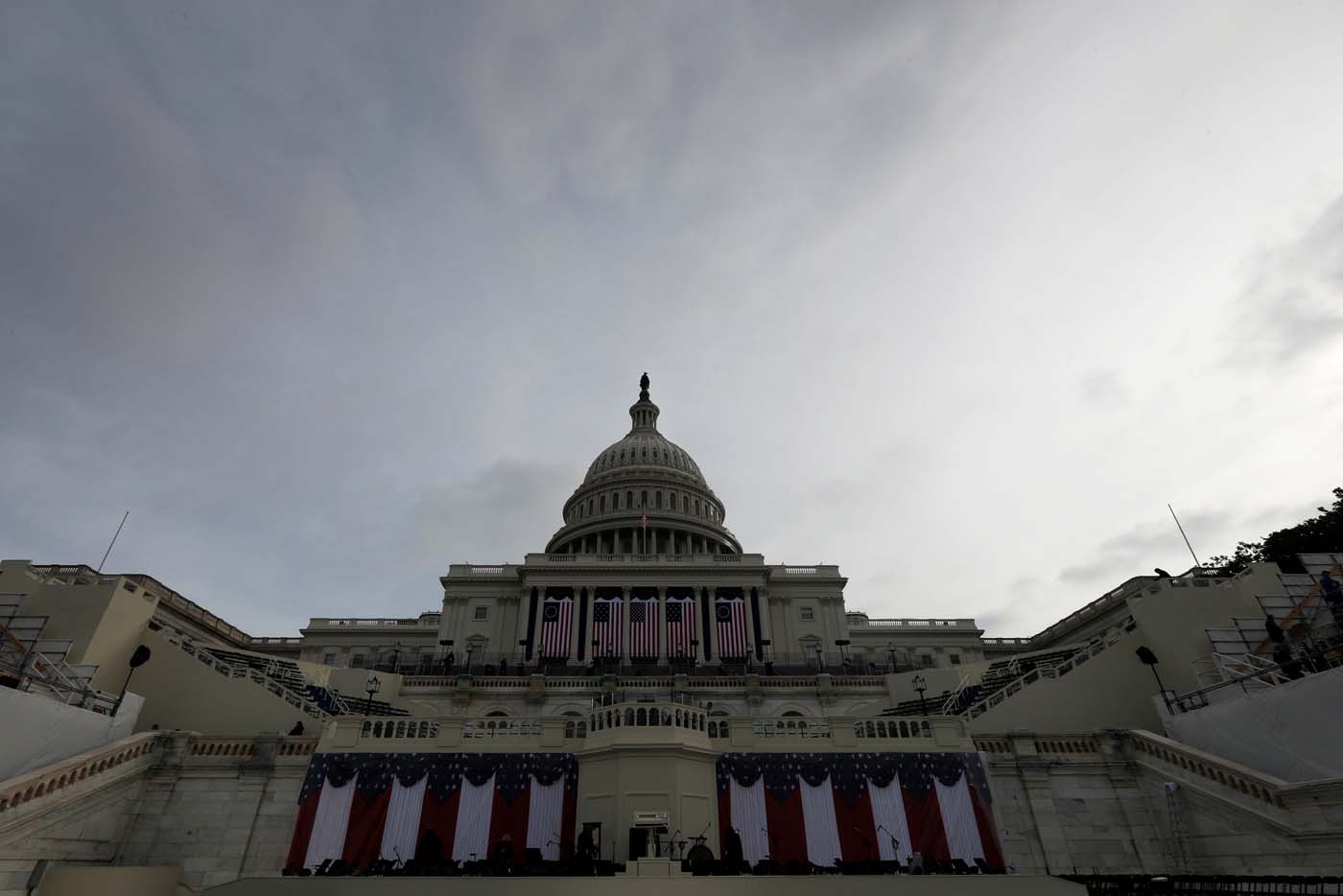 Workers prepare for the inauguration of U.S. President-elect Donald Trump at the U.S. Capitol in Washington, DC, U.S., January 19, 2017. REUTERS/Brian Snyder