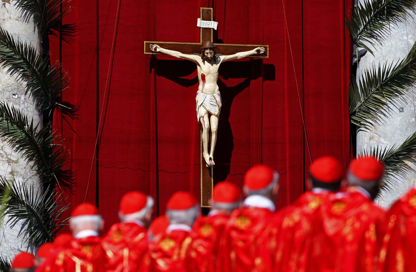 Cardinals attend the Palm Sunday Mass led by Pope Francis  in Saint Peter's Square at the Vatican April 9, 2017. REUTERS/Tony Gentile