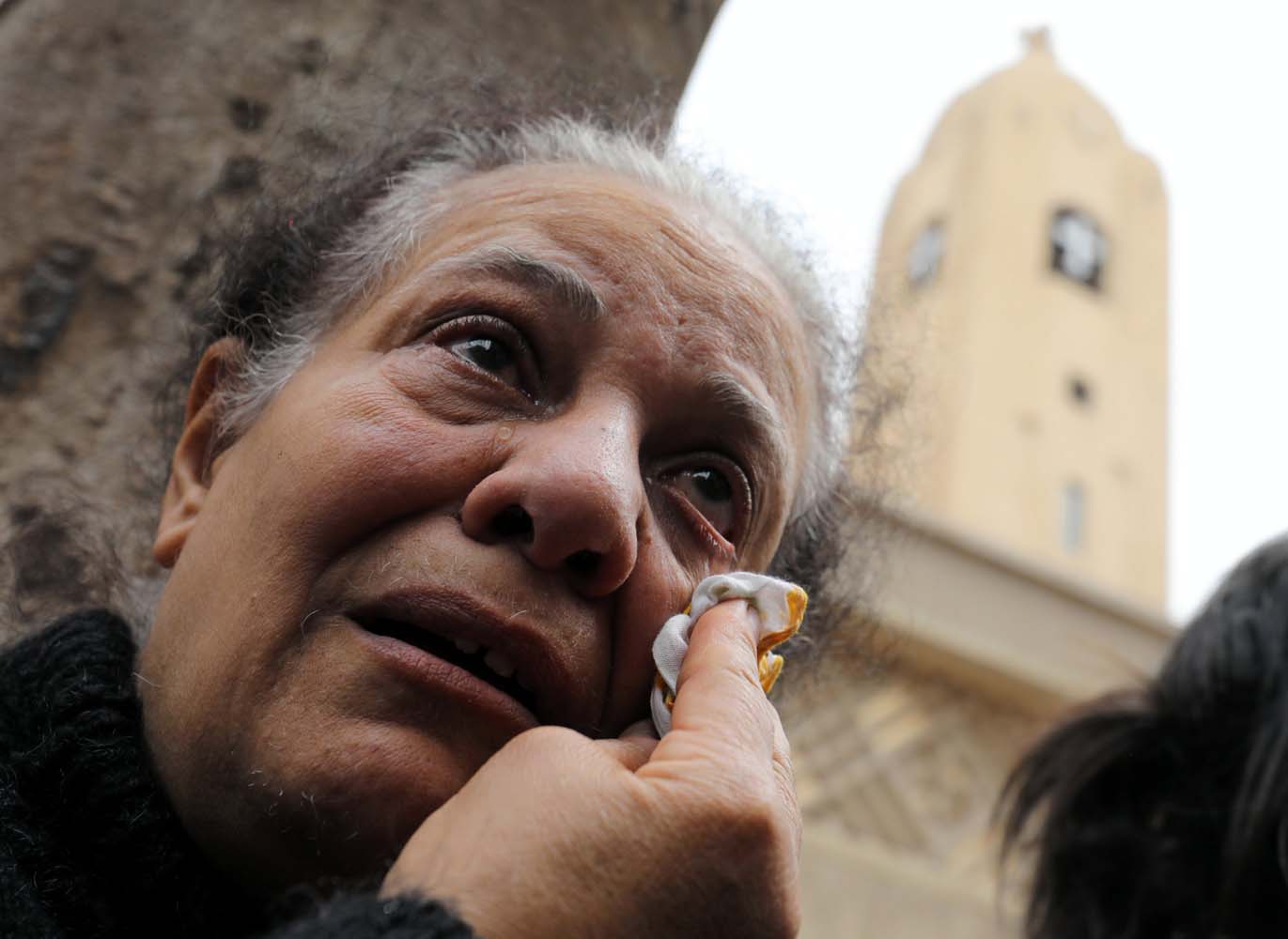 A relative of one of the victims reacts after a church explosion killed at least 21 in Tanta, Egypt, April 9, 2017. REUTERS/Mohamed Abd El Ghany