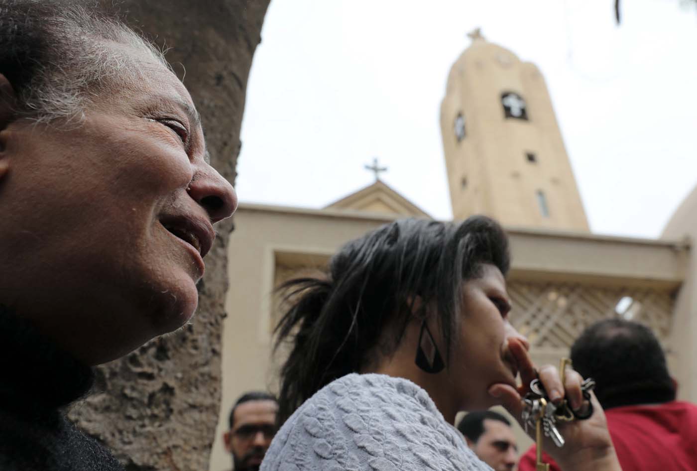 A relative of one of the victims reacts after a church explosion killed at least 21 in Tanta, Egypt, April 9, 2017. REUTERS/Mohamed Abd El Ghany