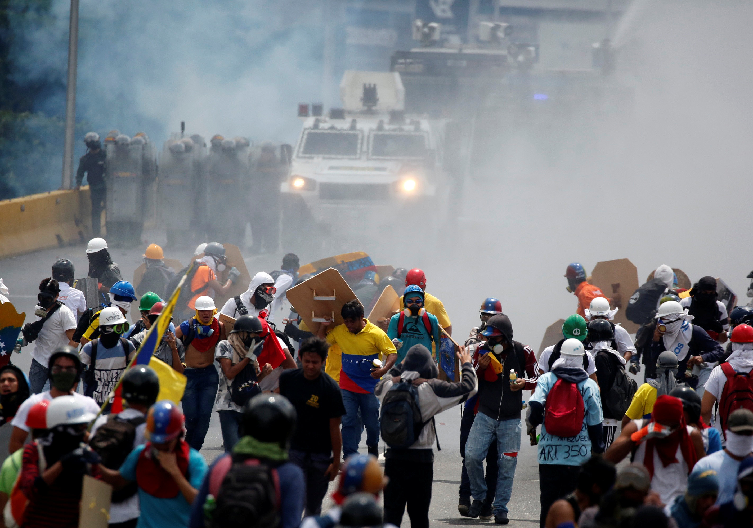 La brutal represión de este #10May que dejó un muerto y más de 160 heridos. REUTERS/Carlos Garcia Rawlins