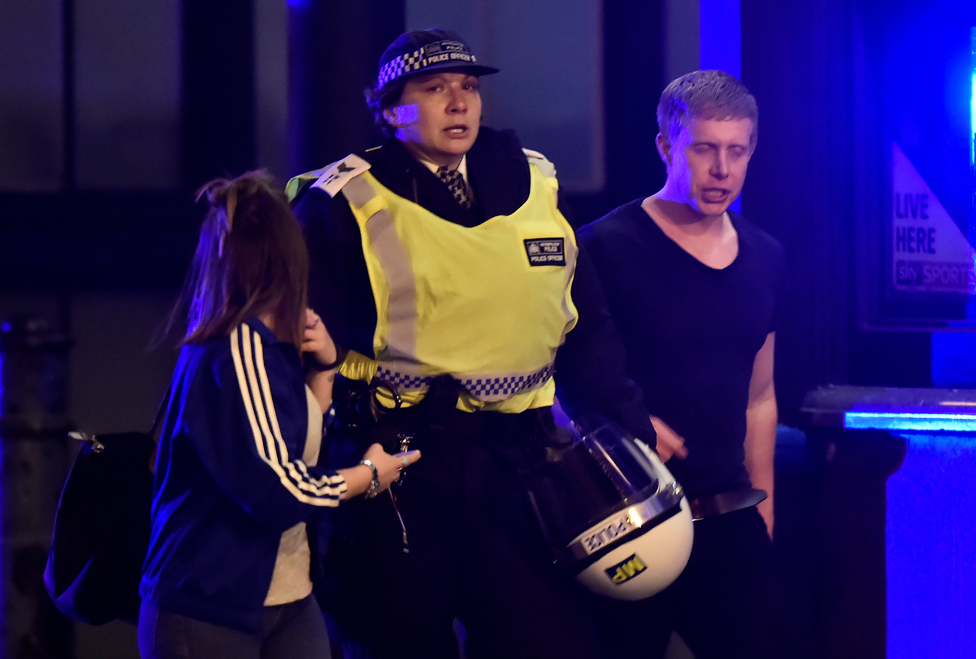 Police attend to an incident on London Bridge in London, Britain, June 3, 2017. Reuters / Hannah McKay