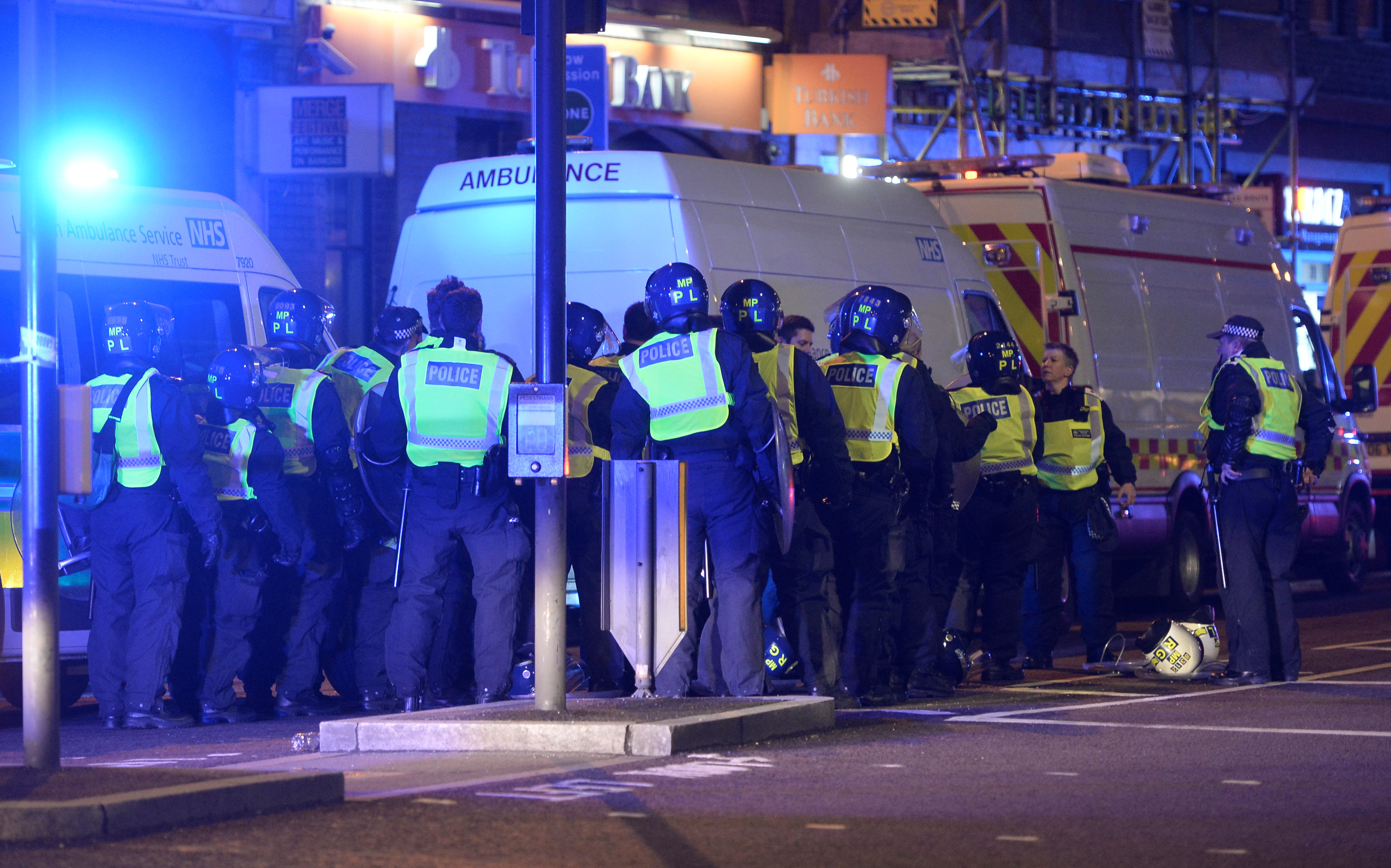 Police attend to an incident on London Bridge in London, Britain, June 3, 2017. Reuters / Hannah McKay