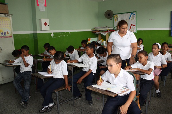 Ausentismo marcó reinicio de clases en Margarita y Coche