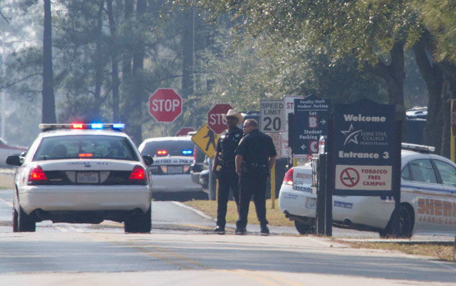 Reanudan las clases tras un tiroteo en una universidad de Texas