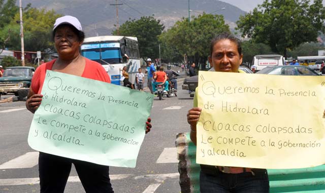 Cierran intercomunal Barquisimeto-Duaca por colapso de cloacas