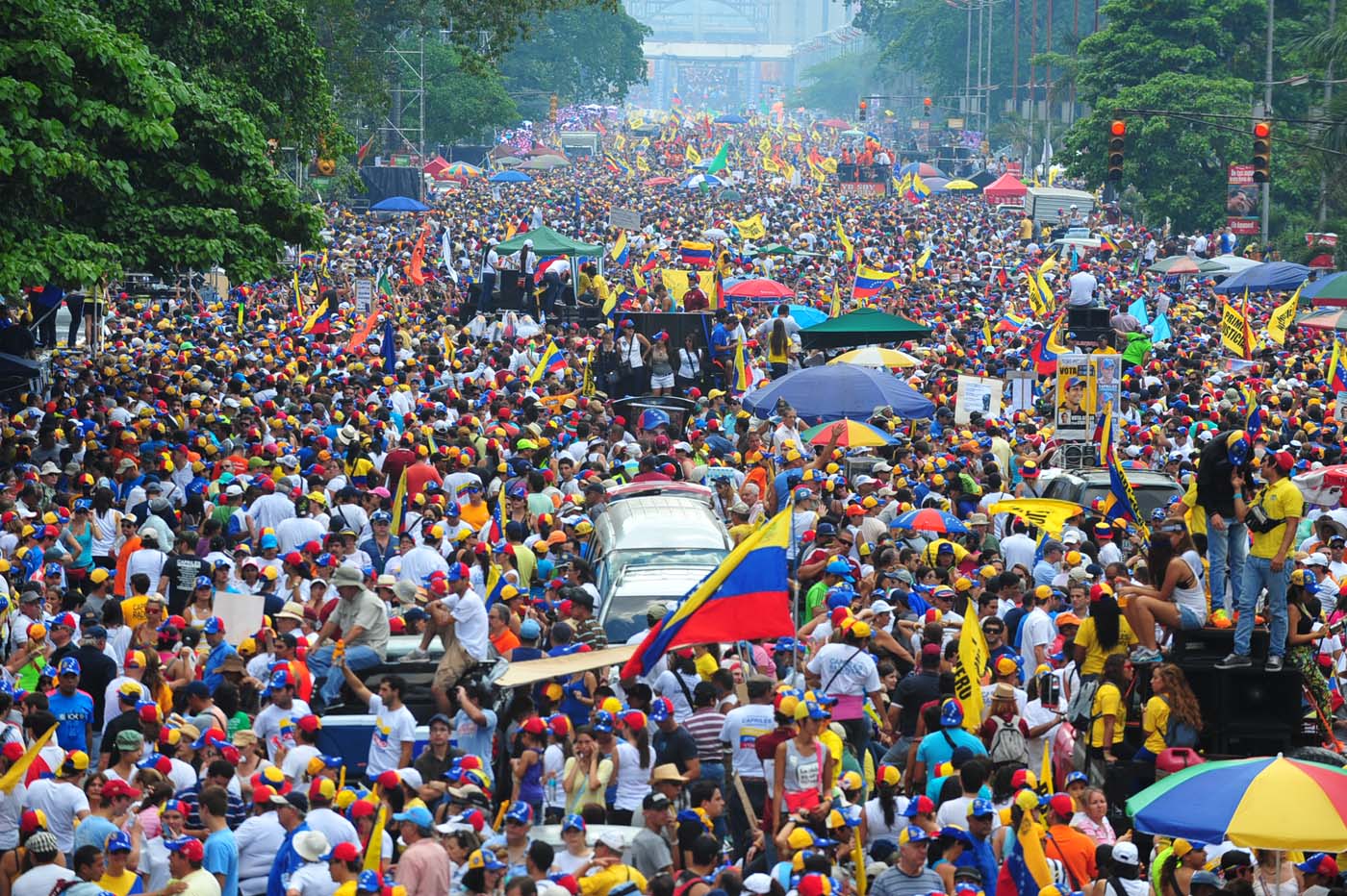 Impresionantes tomas aéreas de “Caracas Heroica” (Fotos)