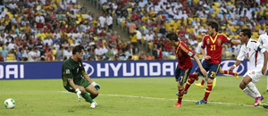 España pulveriza a Tahití 10-0, que no se limitó a defender