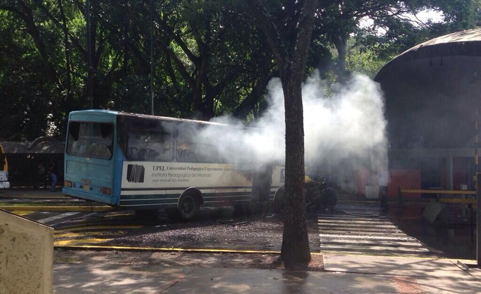 Tribunal ordena reanudar clases en la UCV