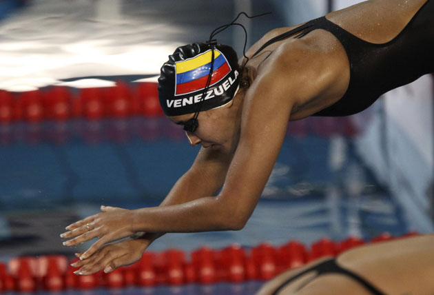 Atletas criollos viajan a España para competir en Mundial de Natación