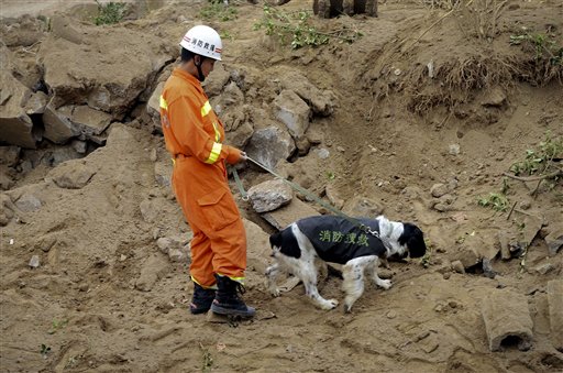 Hallan más muertos por explosión del oleoducto en China