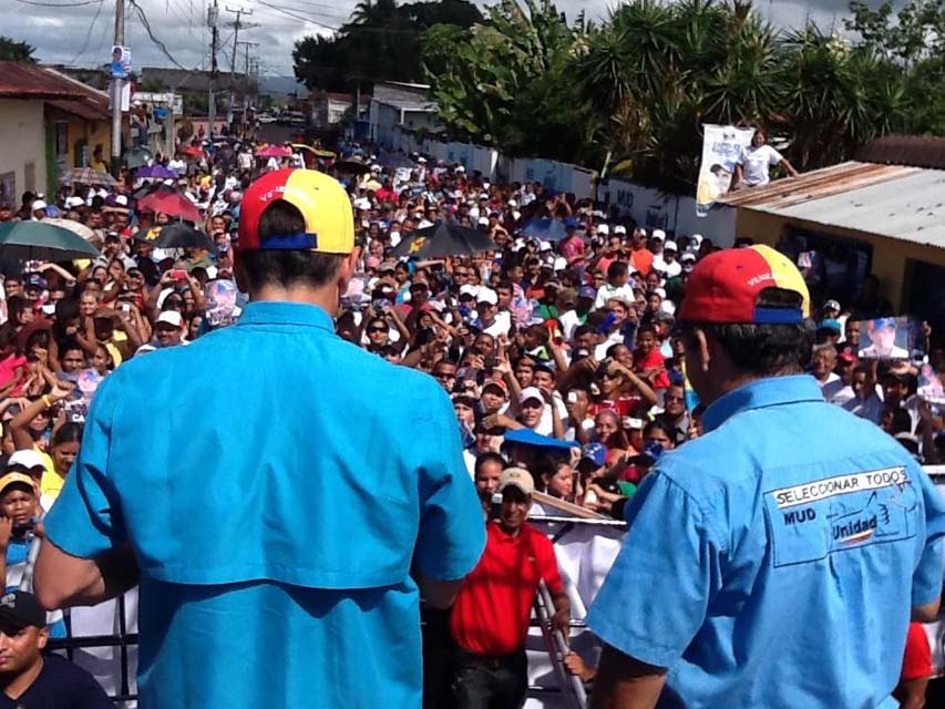 As fue recibido Capriles en el estado Bol var Fotos