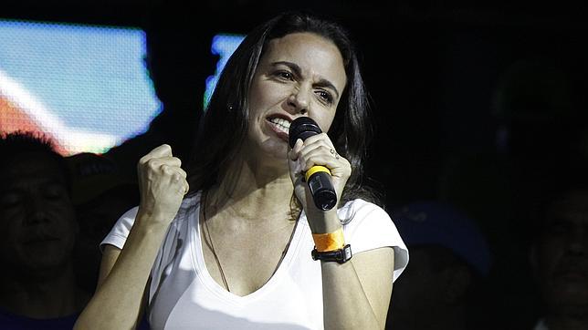 María Corina Machado: Maduro está destruyendo el país