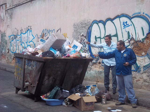 Denuncian que Caracas inició 2014 repleta de basura (Fotos)