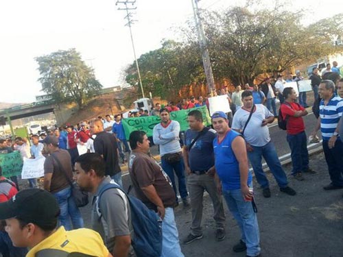 Trabajadores de Firestone protestan en Valencia (Fotos)