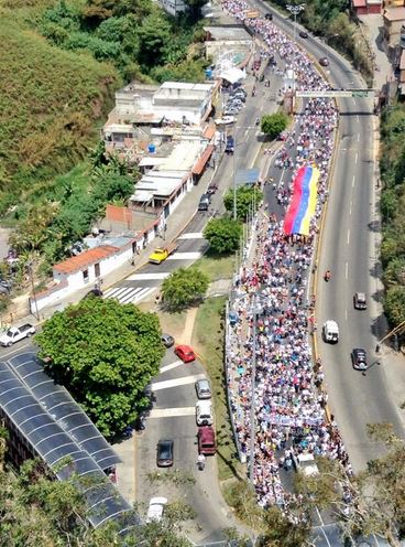 Dos marchas exigieron en Ramo Verde justicia y libertad (FOTOS)