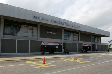 aeropuerto arturo michelena