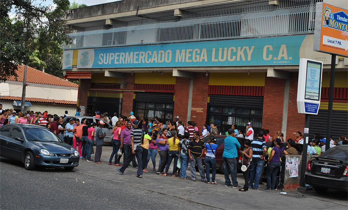 Protestas y colas para comprar comida incrementan ausentismo laboral