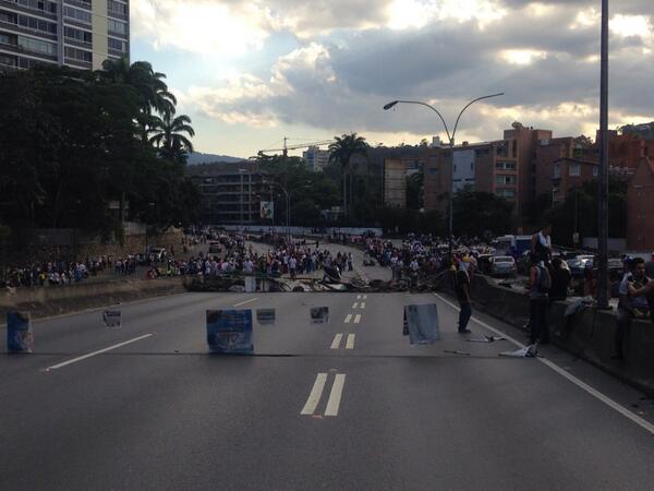 Reabierta autopista de Prados del Este