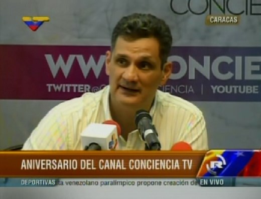 Entre 10 a 12 millones de personas ven el canal Conciencia TV, según Fernández