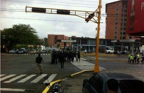 GNB ataca campamento estudiantil en San Cristóbal #27A (Fotos)