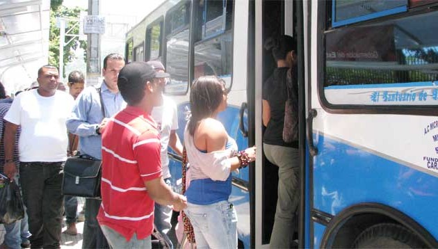 Aumentan en 40% precio de los pasajes