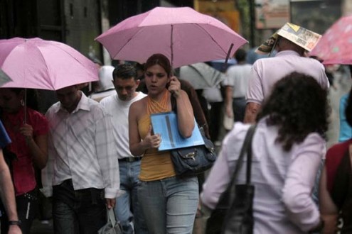 Pronostican lluvias dispersas para este sábado en algunas regiones del país