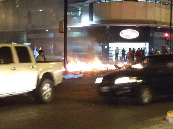 Chacao pasó el Día del Trabajador entre bombas lacrimógenas (Fotos + tuits)