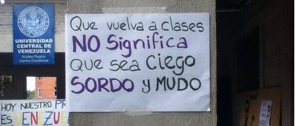 “Que vuelva a clases no significa que sea ciego, sordo y mudo” (Foto)