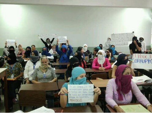 En la ULA reciben clases encapuchados #14M (Fotos)