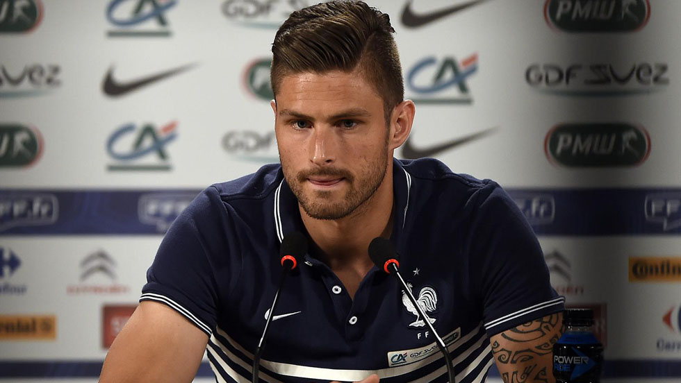 Olivier Giroud permanecerá en aislamiento tras dar positivo por coronavirus