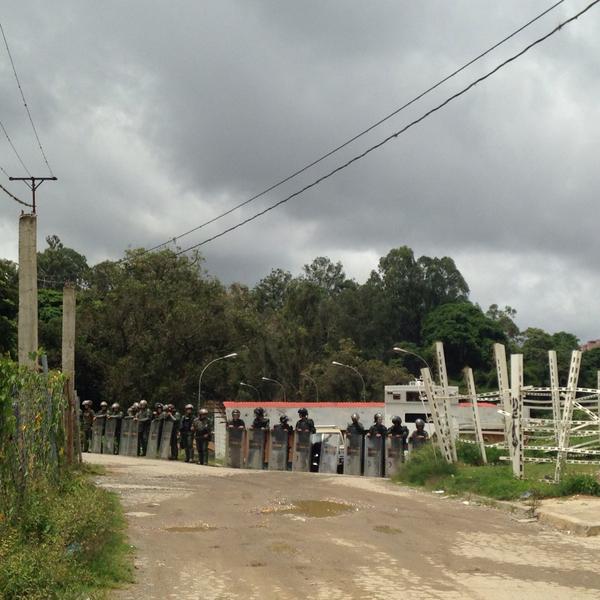 Alrededores de Ramo Verde full de GNB por caravana convocada por esposas (FOTOS)