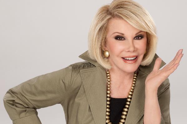 Fashionista Joan Rivers en estado crítico