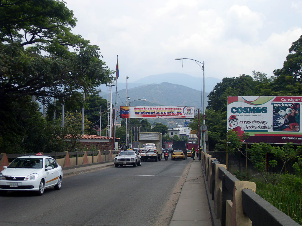 Este lunes inicia cierre parcial de frontera con Colombia para combatir contrabando