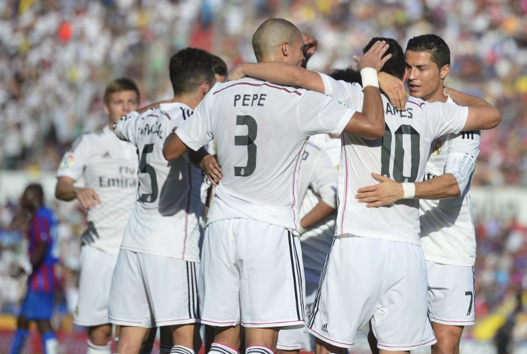 Real Madrid golea al Levante (5-0) y mete presión al Barcelona