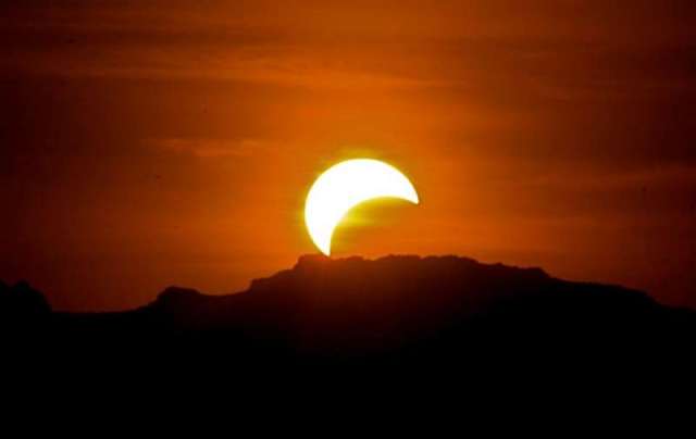 eclipse parcial