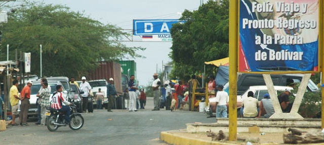 Hasta Bs. 700 pagan en Maicao por vitamina B y acetaminofén / Foto La Verdad