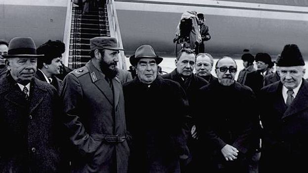 Fidel Castro con Leonid Brezhnev Foto archivo