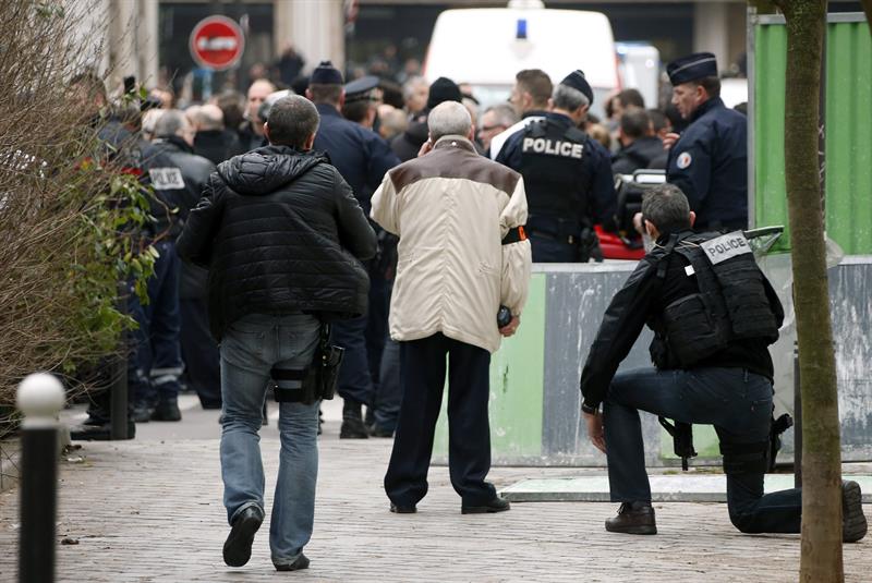 Casa Blanca condena ataque contra semanario en París