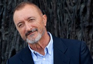 Arturo Pérez-Reverte: “Sois la hostia, la hostia”