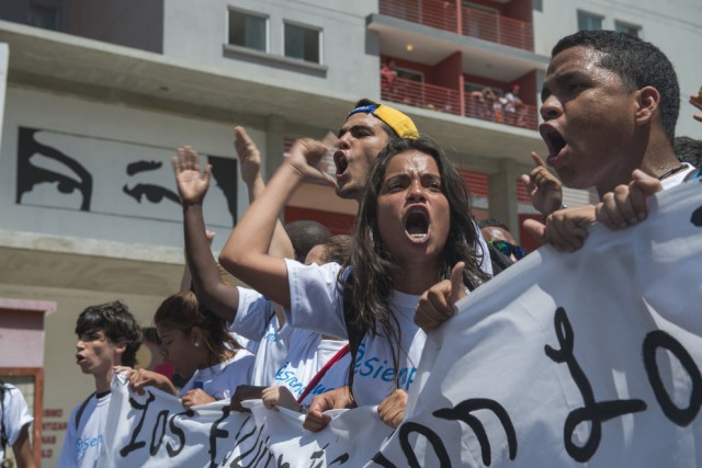 Van seis estudiantes muertos durante febrero