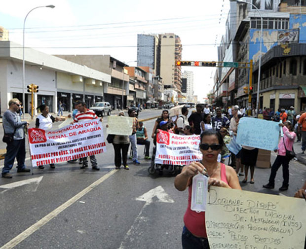 En Aragua, pacientes renales responsabilizan al Gobierno por falta de tratamientos