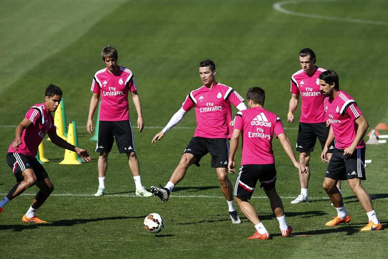 El Real Madrid examina en Vallecas su fe por recortar puntos al Barcelona