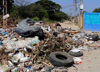 Carretera San Mateo – Zuata se convirtió en un vertedero a cielo abierto