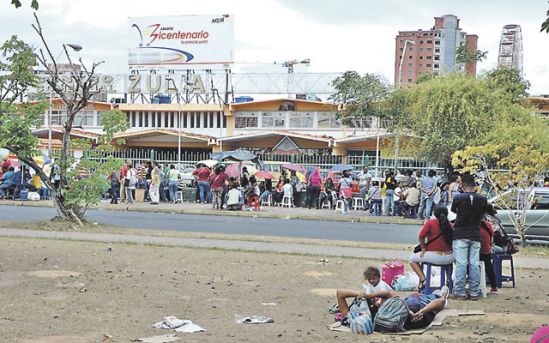 Venezuela se convirtió en el país de las colas