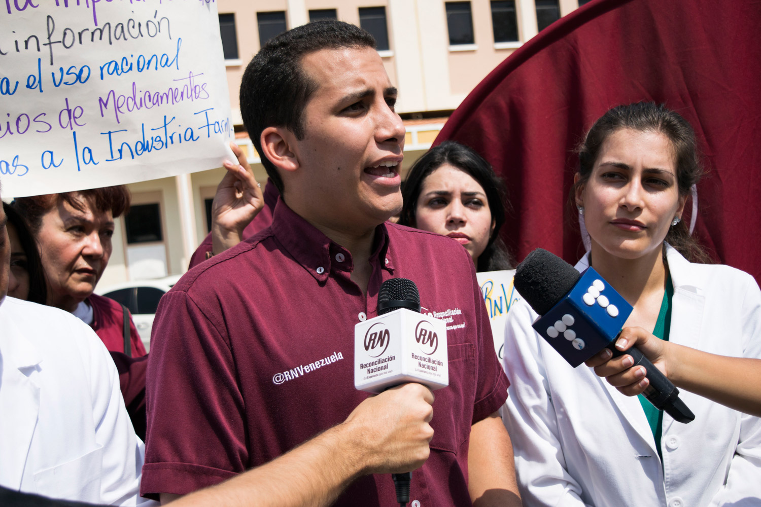 Movimiento Reconciliación Nacional tilda de irresponsable sistema de regulación de medicamentos