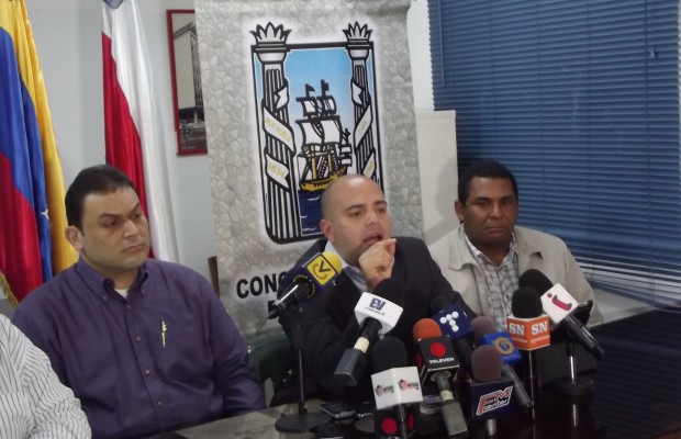 Concejales marabinos rechazan agresión a periodistas